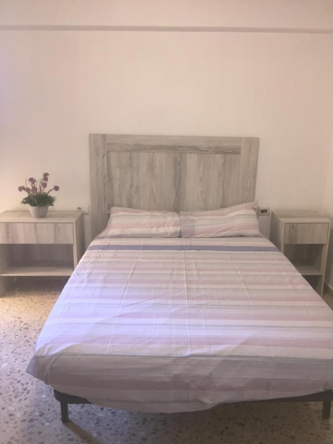 Piles - Apartment - Sleeps 7 - Parking - Seafront المظهر الخارجي الصورة